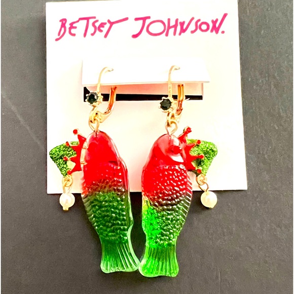 New Betsey Johnson
Gummy Fish Elf Drop Earrings - Picture 6 of 8